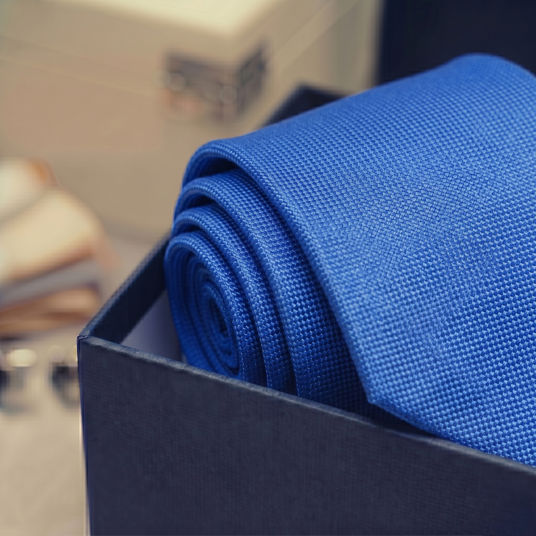 Gravata Jacquard de Seda Azul Médio Textura Quadrada