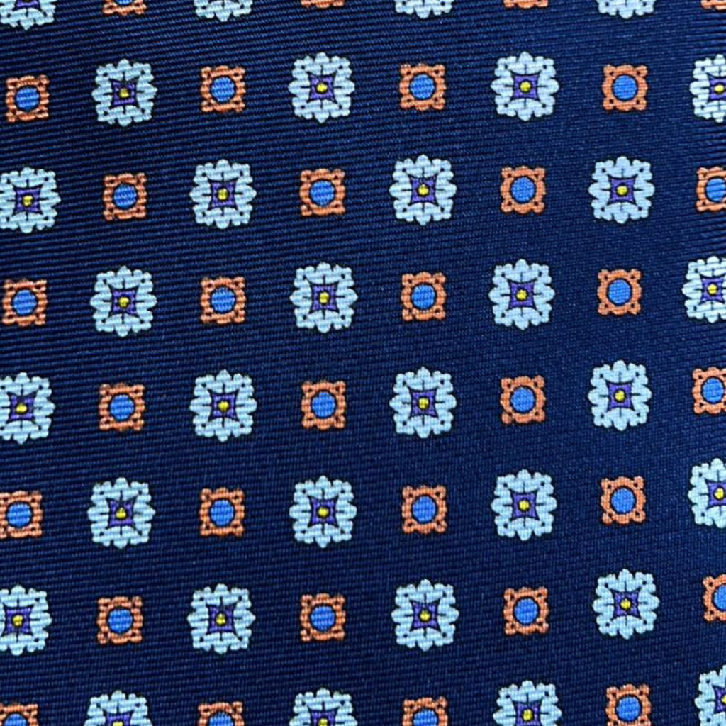 Gravata Seda Azul Marinho Quadrados Brancos e Laranja